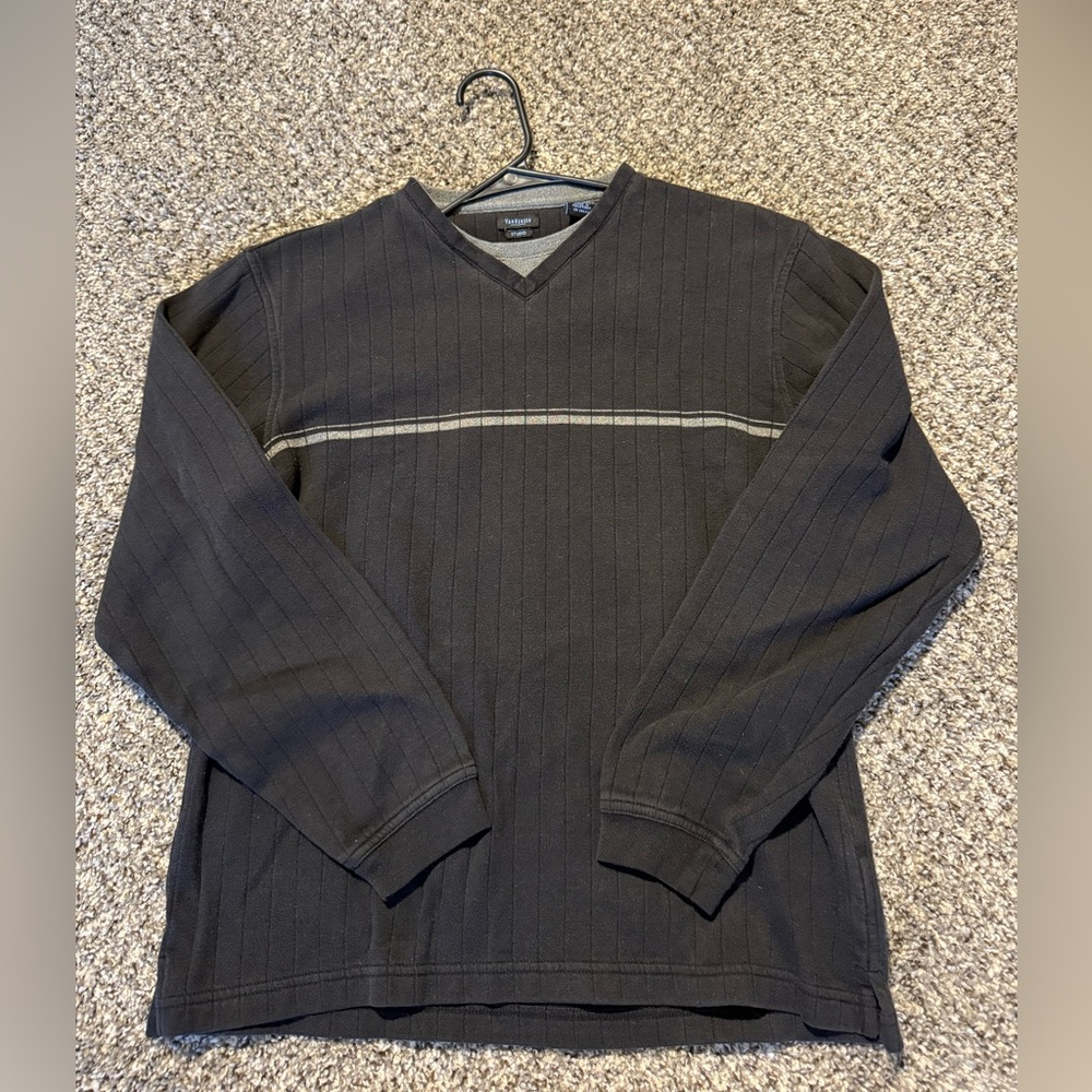 Van Heusen Men's Dark Gray V-Neck Sweater